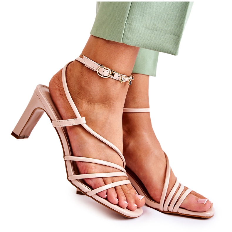 WS1 Klasické lakované sandály na vysokých podpatcích béžová Milani béžový