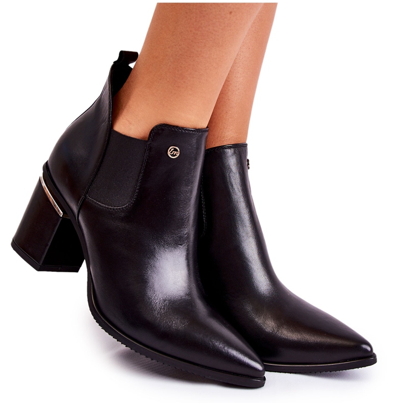 Kožené kozačky na vysokém podpatku Laura Messi 2506 černá