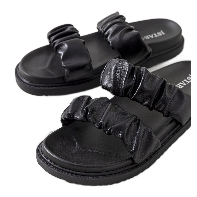 PA1 Černé dámské pantofle značky Buzaco černá