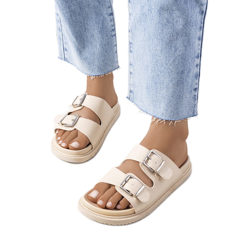 Béžové dámské pantofle značky Grayson béžový Béžové dámské pantofle značky Grayson béžový