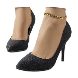 Černé lesklé podpatky Macerra černý