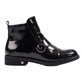 Černé lakované kozačky od W. Potocki černý