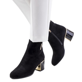 Černé elegantní boty Montes černý