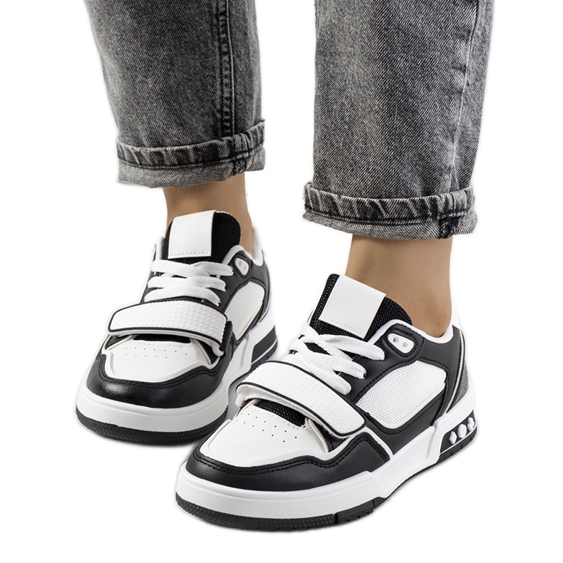 Černé dámské tenisky Kadie bílý Černé dámské tenisky Kadie bílý