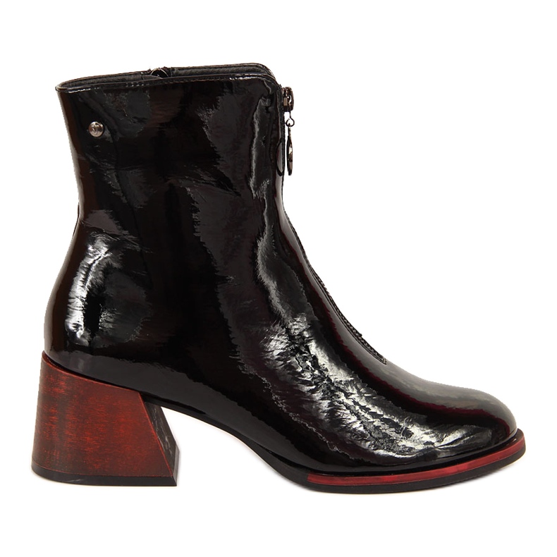 Dámské černé lakované kozačky na vysokém podpatku značky Vinceza černá