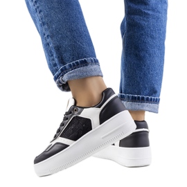 Černé tenisky na platformě Coronel černá