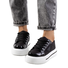 Černé tenisky se silnou podrážkou Scrabster černá Černé tenisky se silnou podrážkou Scrabster černá