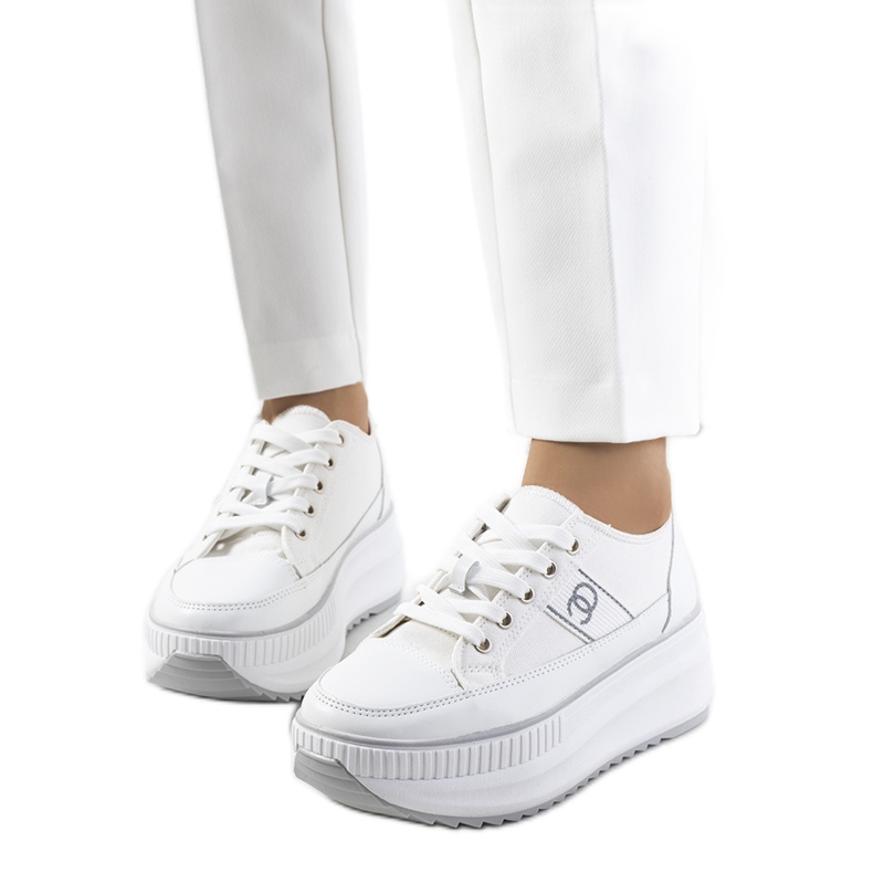 BM Bílé tenisky na vysoké podrážce Barsu bílý