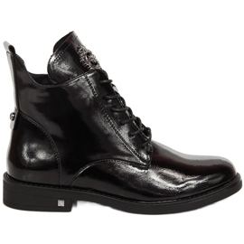 Dámské černé lakované zateplené kozačky Potocki černá