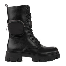 Černé dámské tašky s kapsou černá