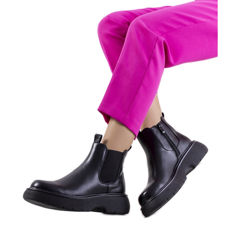 PA1 Černé boty Cromer černá