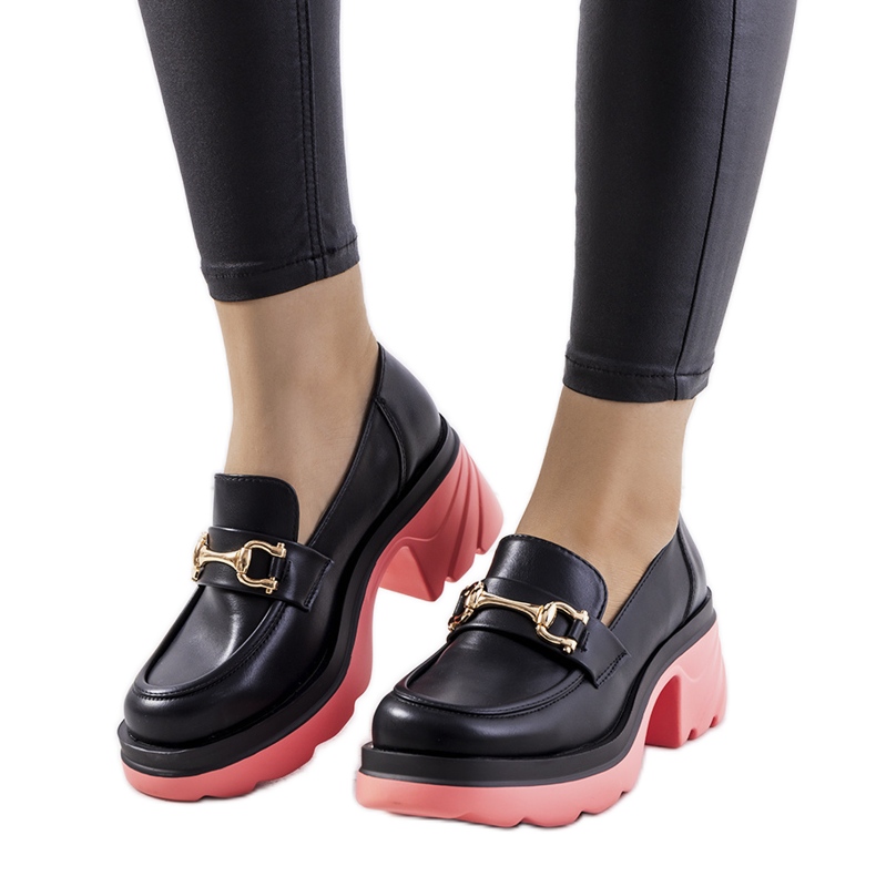 Černé brogues na růžových podrážkách Korgal černá