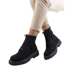 Černí lovci Londri černý