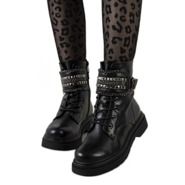 Avenida black trappers černý