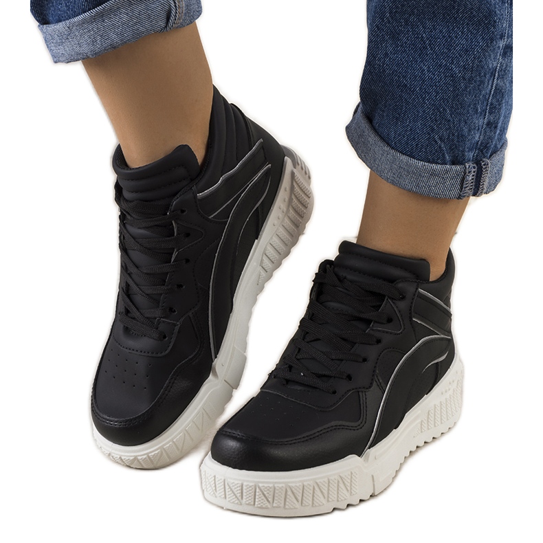 Černé kotníkové tenisky Clyme černá Černé kotníkové tenisky Clyme černá