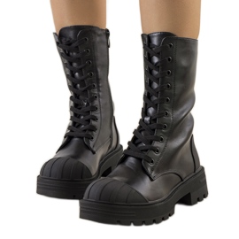 Kernerové černé trapery černý