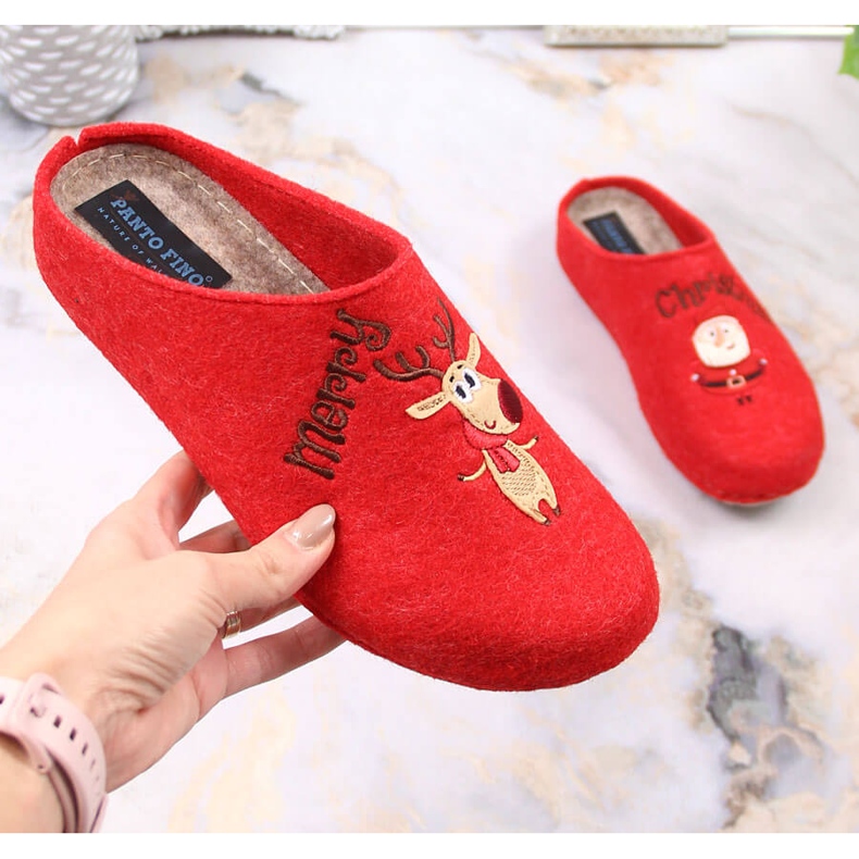 Pohodlné dámské pantofle se soby a sněhulákem Panto Fino KK267037 červené