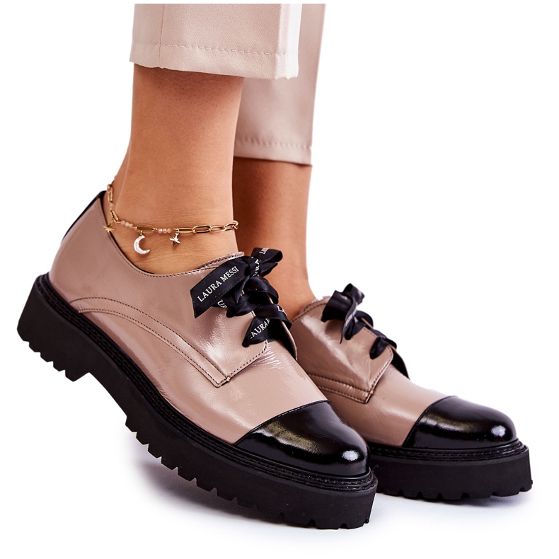 Lakované šněrovací boty Laura Messi 2441 béžová hnědý