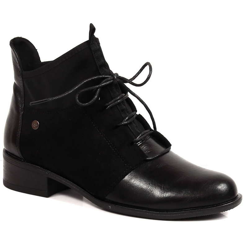 Černé zateplené dámské kozačky na plochém podpatku Jezzi černá