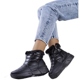 Černé sněhule značky Lago černý