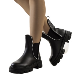 BM Černé kozačky na traktorové podrážce od Fermo černý