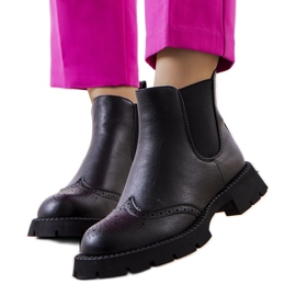 BM Černé Chelsea boty na masivní podrážce Lucero černá