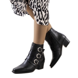 Černé kovbojské boty značky Montalvo černý