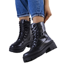 Černí trappeři od Norry černý