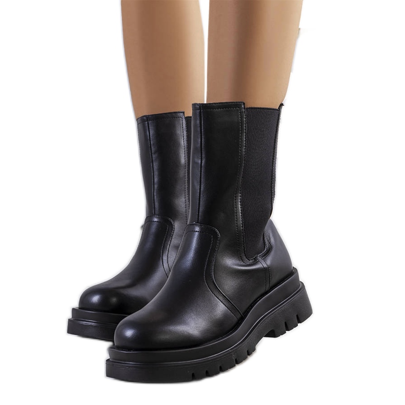 Černé dámské kozačky značky Ardenza černá