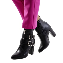 PA1 Černé boty Azmar černý