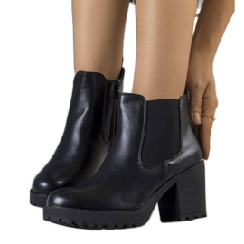 Černé zateplené boty Cattan černý