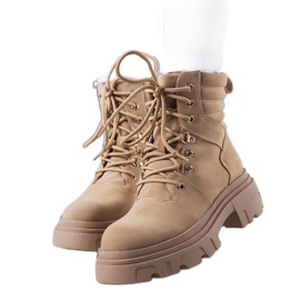 Béžové kozačky na robustní Lyric podrážce béžový Béžové kozačky na robustní Lyric podrážce béžový