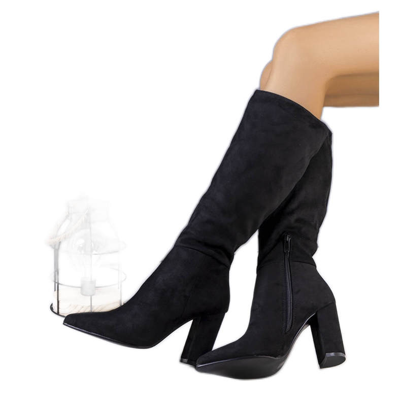 BM Černé zateplené boty na sloupku Narcis černá