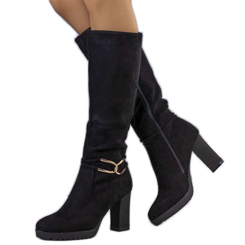 Černé zateplené kozačky na sloupku Dardo černá