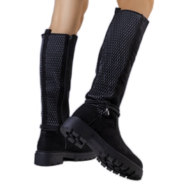 Černé zateplené kozačky od Leale černý