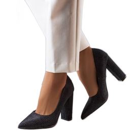 PA1 Černé lodičky na postu Theiss černý