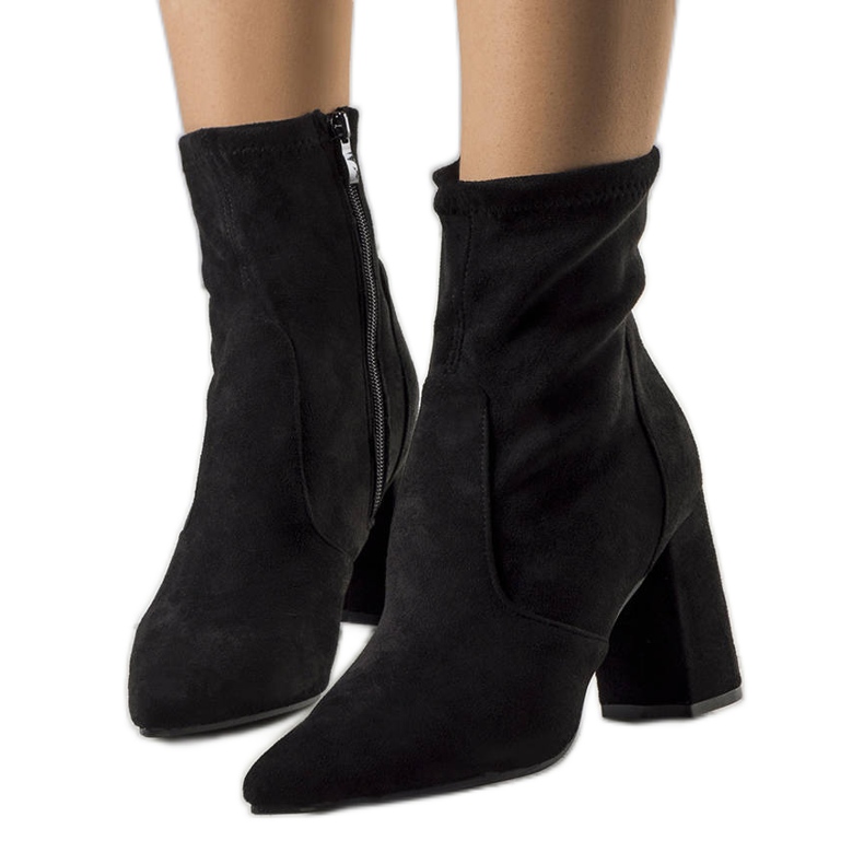 PA1 Černé kotníkové boty na sloupku Kensley černá