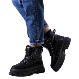 Černé zateplené sněhule od Ozero černý