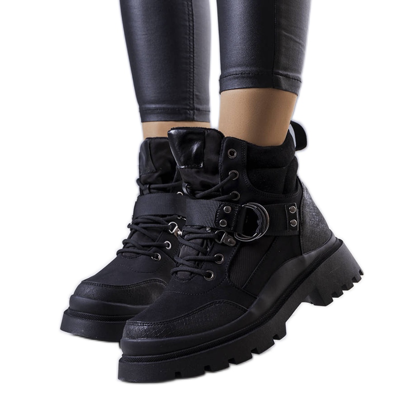 PA1 Černé zateplené kozačky značky Zakira černá PA1 Černé zateplené kozačky značky Zakira černá