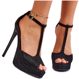 Černé lesklé sandály na vysokém podpatku Marisha černá