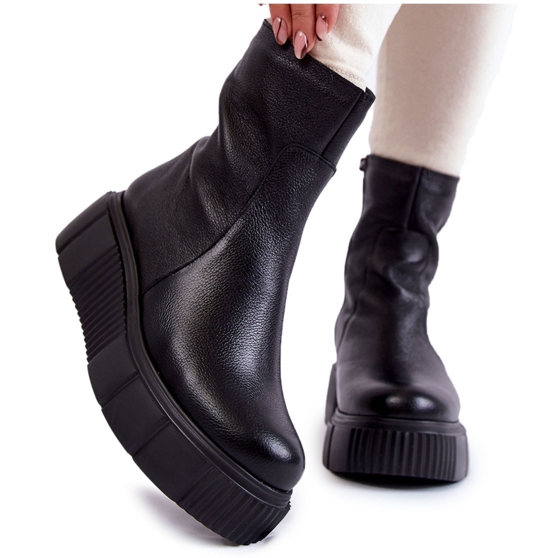 PL5 Dámské Kožené Kozačky Na Černé Platformě černá