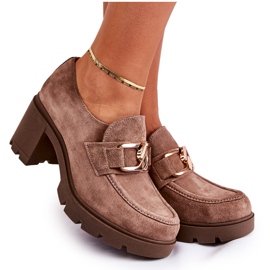 PL5 Tmavě béžové elegantní boty Harmell na sloupu se zlatým ornamentem béžový PL5 Tmavě béžové elegantní boty Harmell na sloupu se zlatým ornamentem béžový