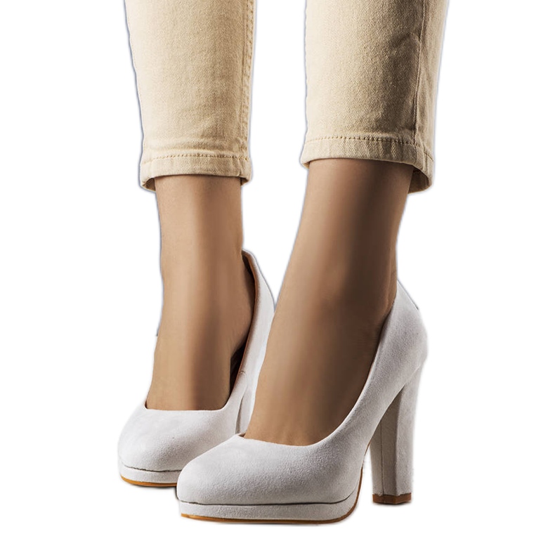 BM Šedé lodičky na podpatku od Fardi šedá BM Šedé lodičky na podpatku od Fardi šedá