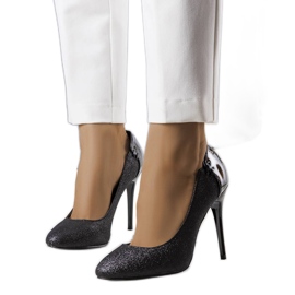 Černé třpytivé lodičky od Naina černý