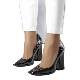 Patel černé lakované lodičky černý