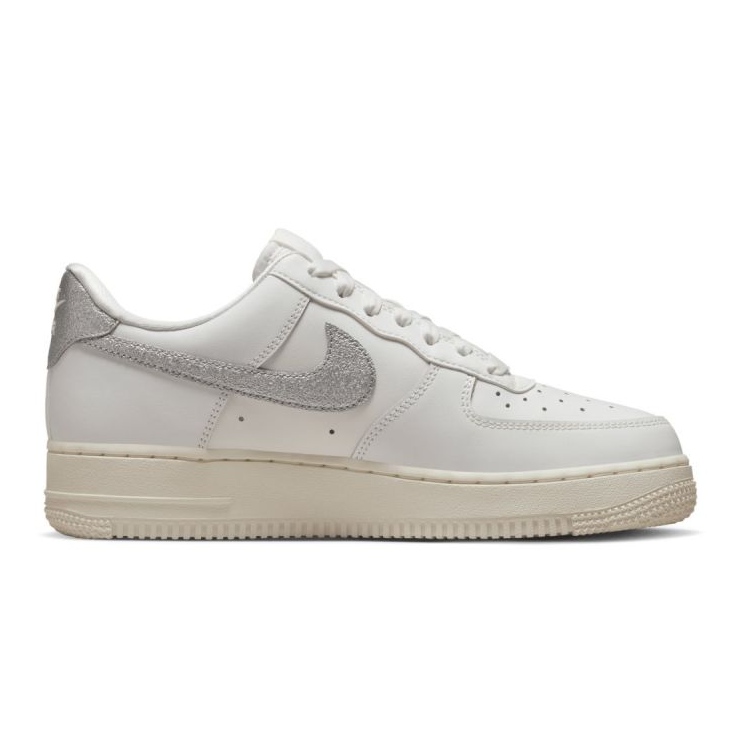 Boty Nike Air Force 1 '07 W DQ7569-100 bílý Boty Nike Air Force 1 '07 W DQ7569-100 bílý