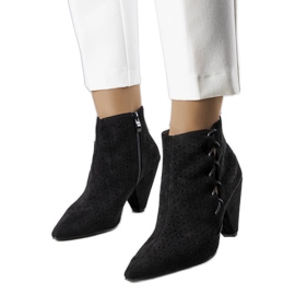 Černé prolamované boty od Collins černá Černé prolamované boty od Collins černá