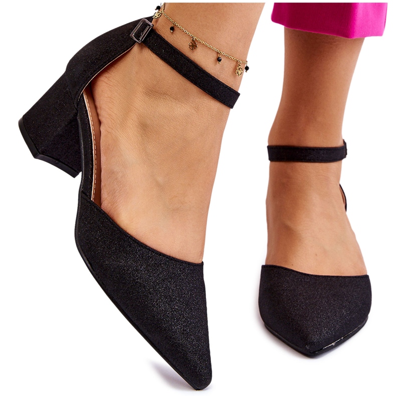 PG1 Módní lesklé lodičky na nízkém podpatku černé Leilany černá