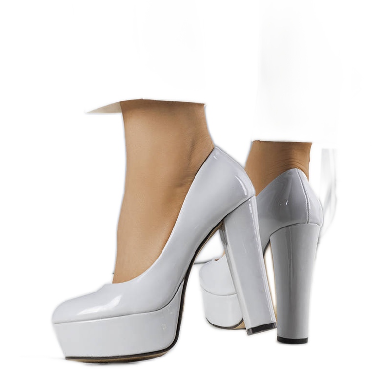 BM Šedé lodičky na vysokém podpatku od Kari šedá