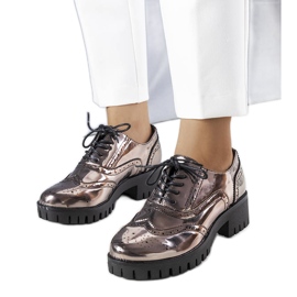 Metalické černé boty značky Myra černý